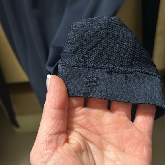 Lululemon NAVY swiftly tech long sleeve tee - Picture 4 of 4